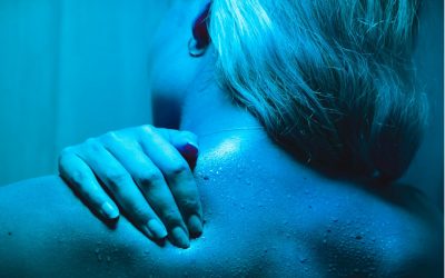 Trattare il collo con il massaggio orientale