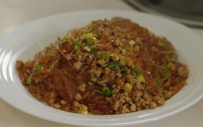 Le formiche che salgono sull’albero 蚂蚁上树